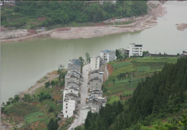 沿渡河镇高岩村图片